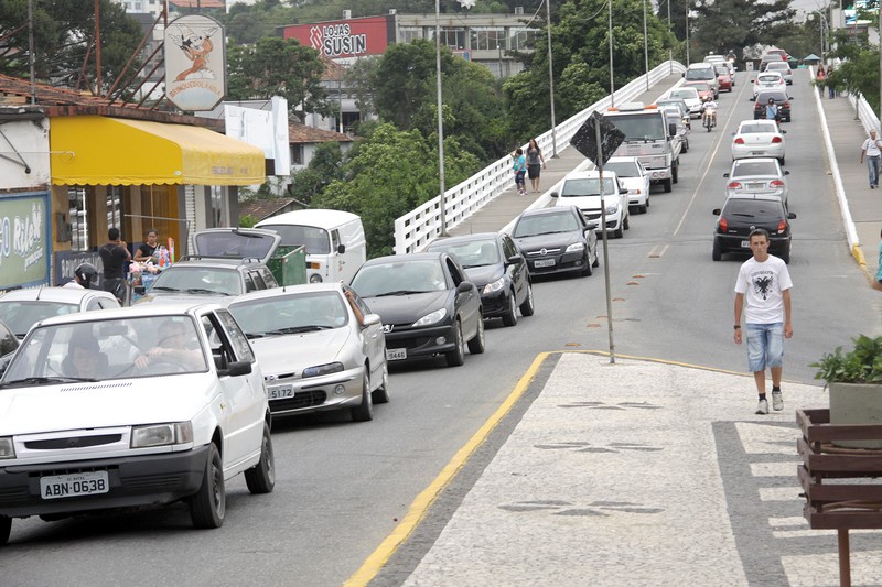 Frota de veículos em Riomafra quase triplicou em 20 anos