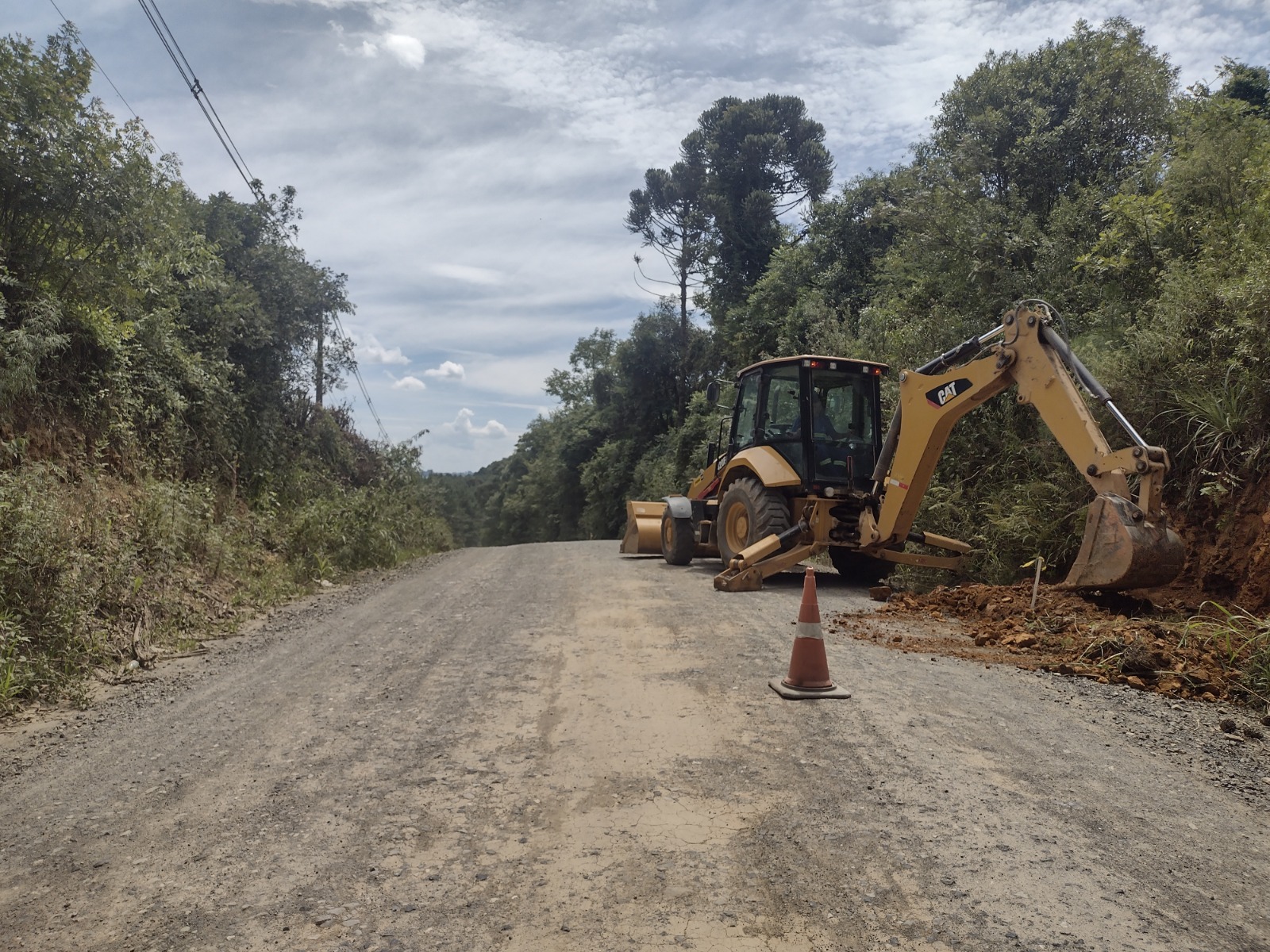 Rua Germano Neundorf está sendo preparada para receber pavimentação asfáltica