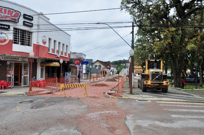 ​Trânsito no Centro de Rio Negro terá interdição nesta sexta e sábado para obras