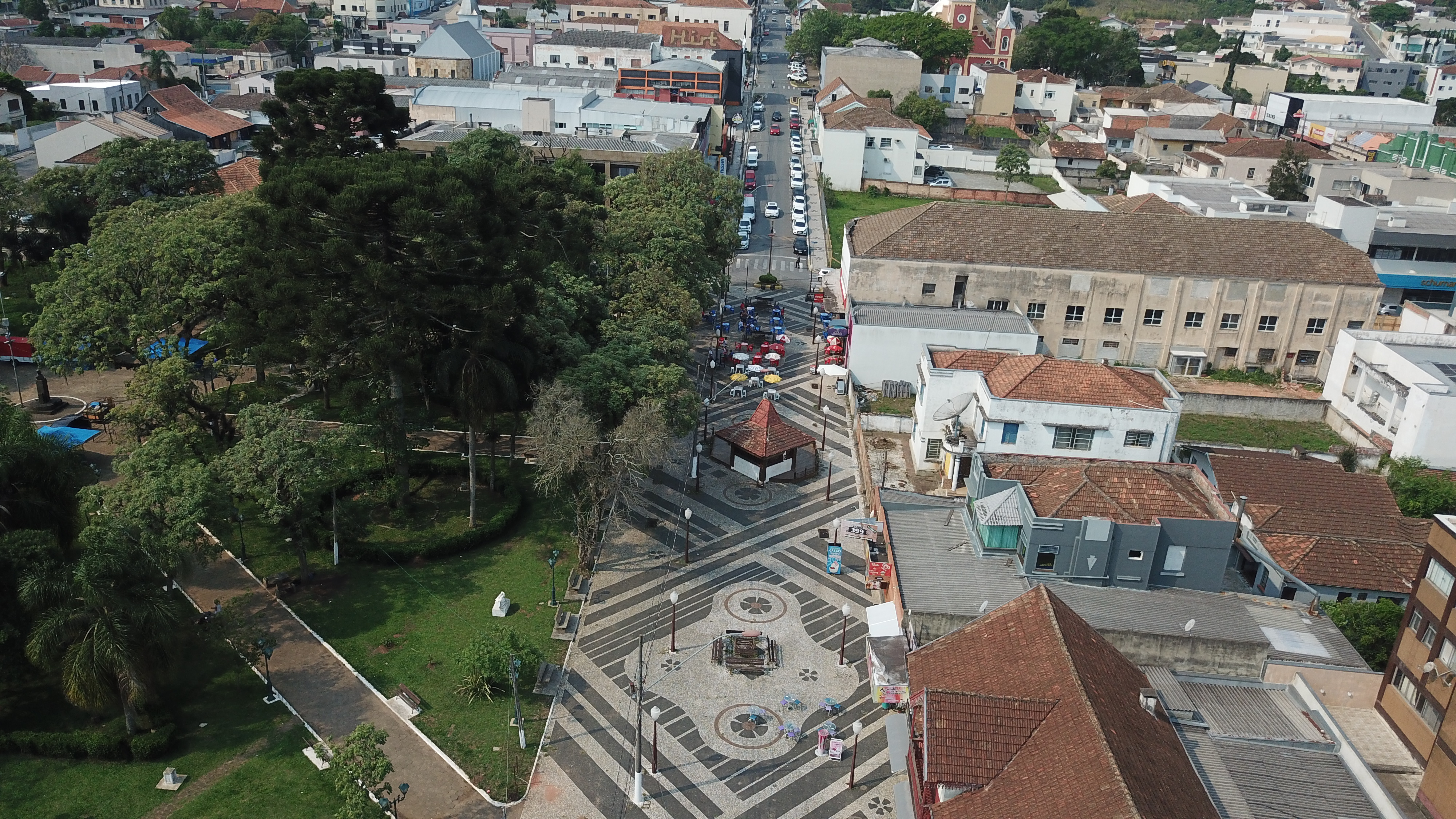 Atenção: Interdição de ruas para obras no Calçadão Albany Bussman