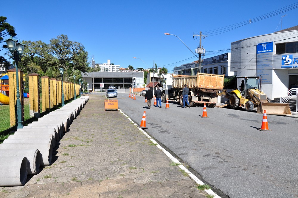 Obras no Centro de Rio Negro são iniciadas