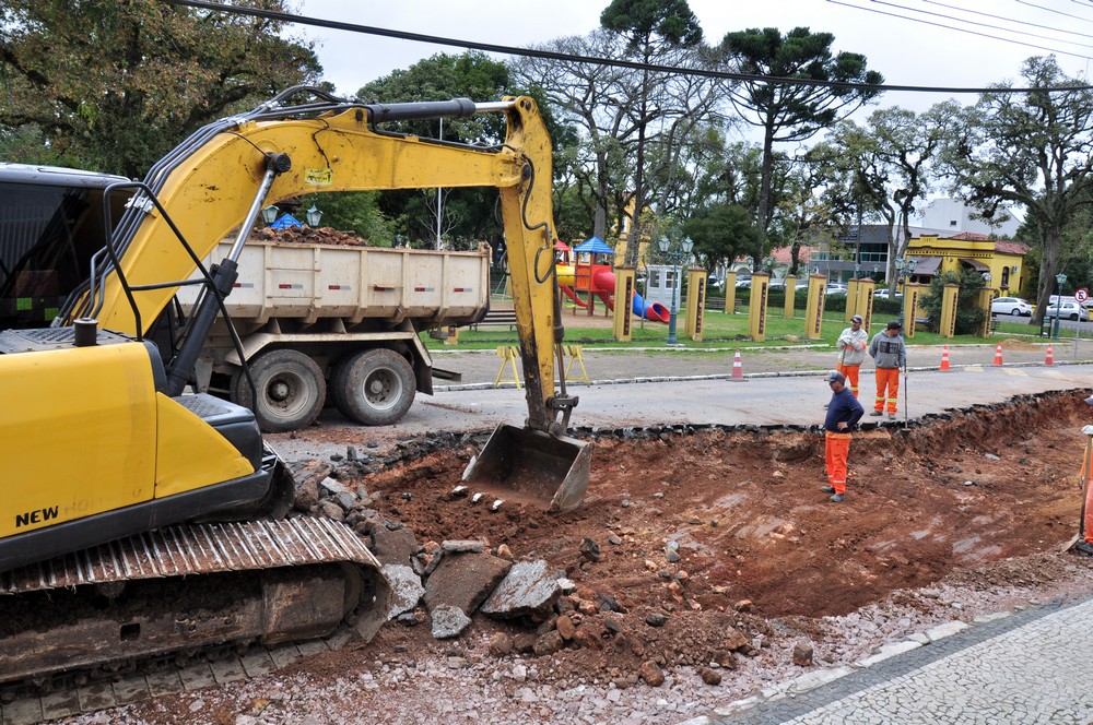 Obras continuam a serem realizadas no Centro de Rio Negro